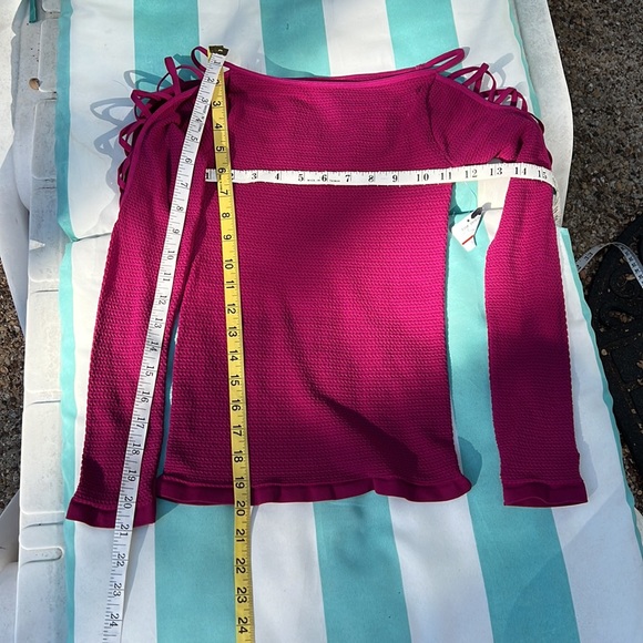 #1034 NWT Free People Cross Shoulder LongSleeve Layering Top Size Xs/S Fuchsia - Picture 8 of 13